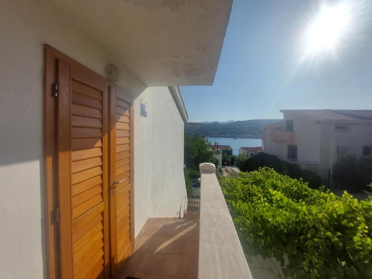 Studio-App Iva, Balcony With Sea View - 50 M From Beach 파그 외부 사진